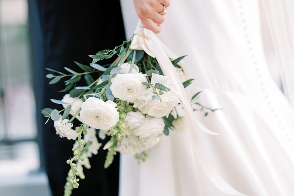 White wedding flowers